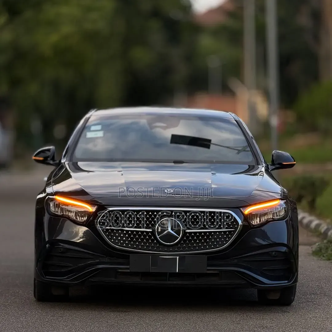 New Mercedes-Benz E200 2025 Black