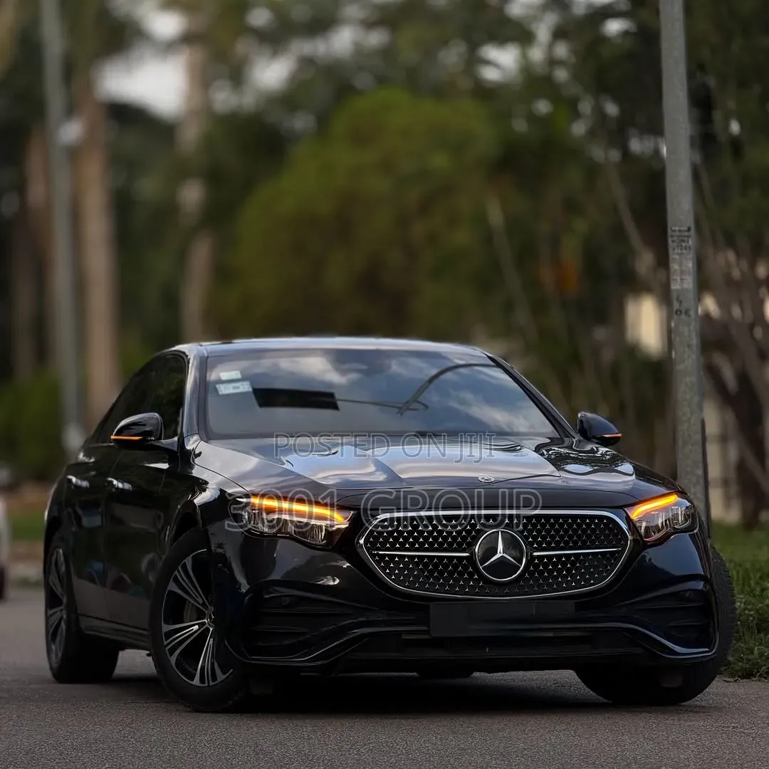 New Mercedes-Benz E200 2025 Black