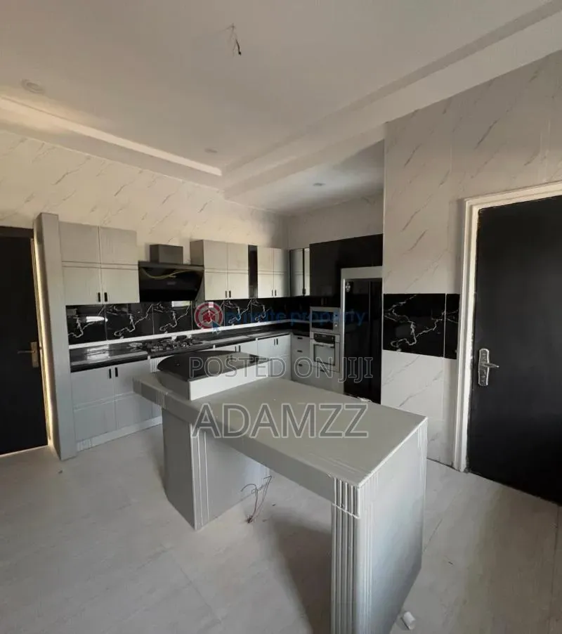 5bdrm Duplex in Helui Estate, Enugu for sale