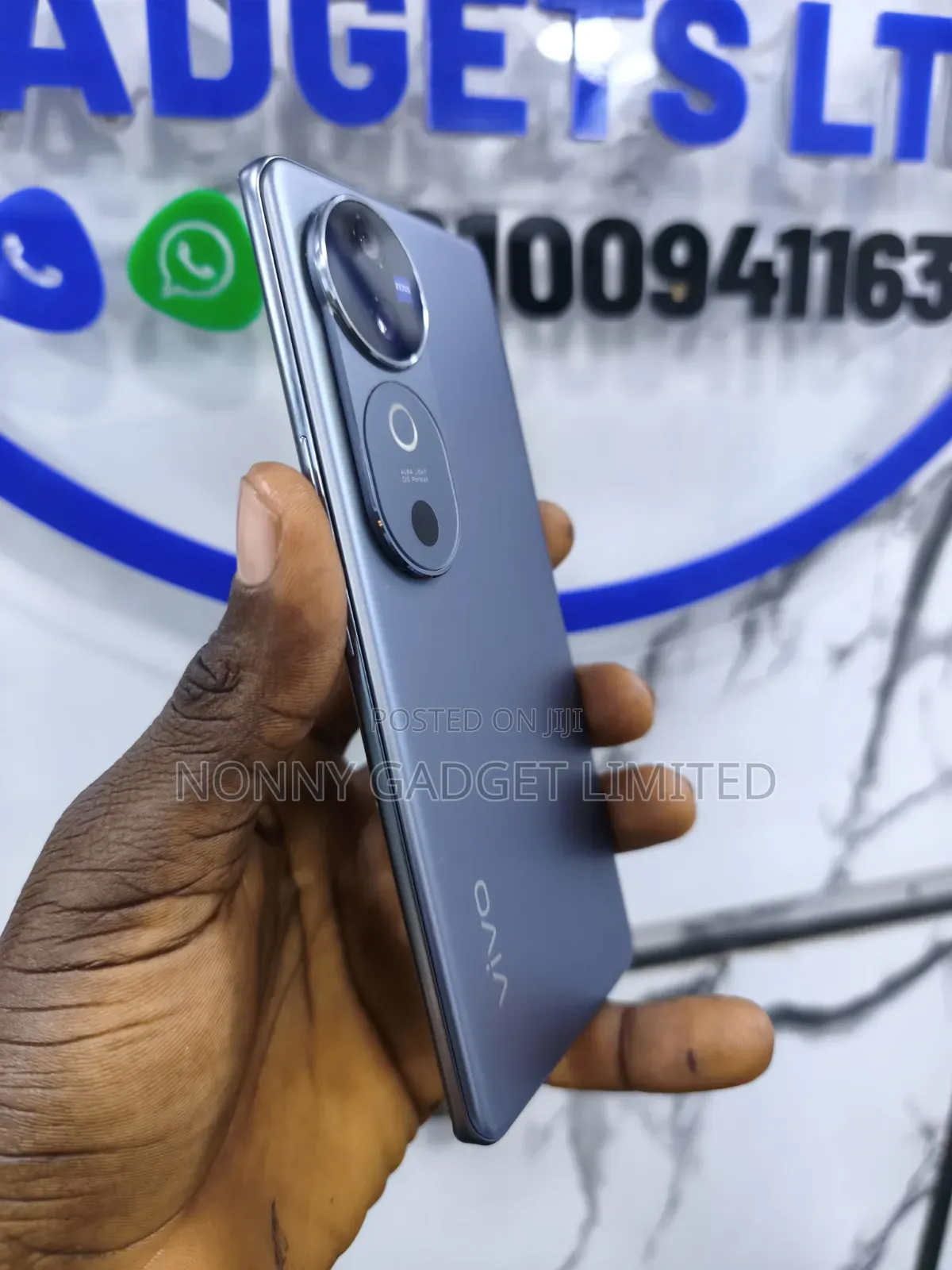 Vivo V40 512 GB Gray