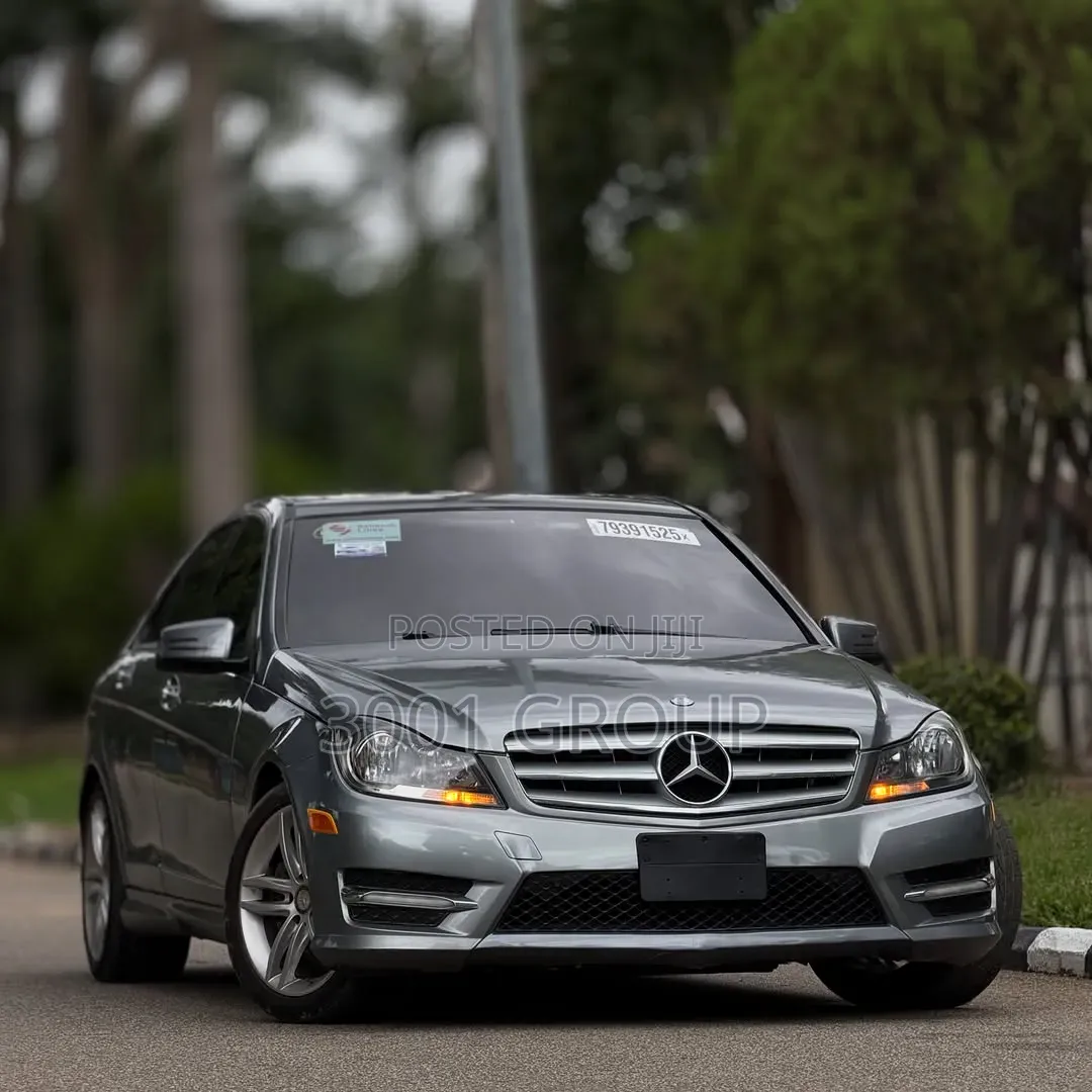 Mercedes-Benz C300 2014 Gray