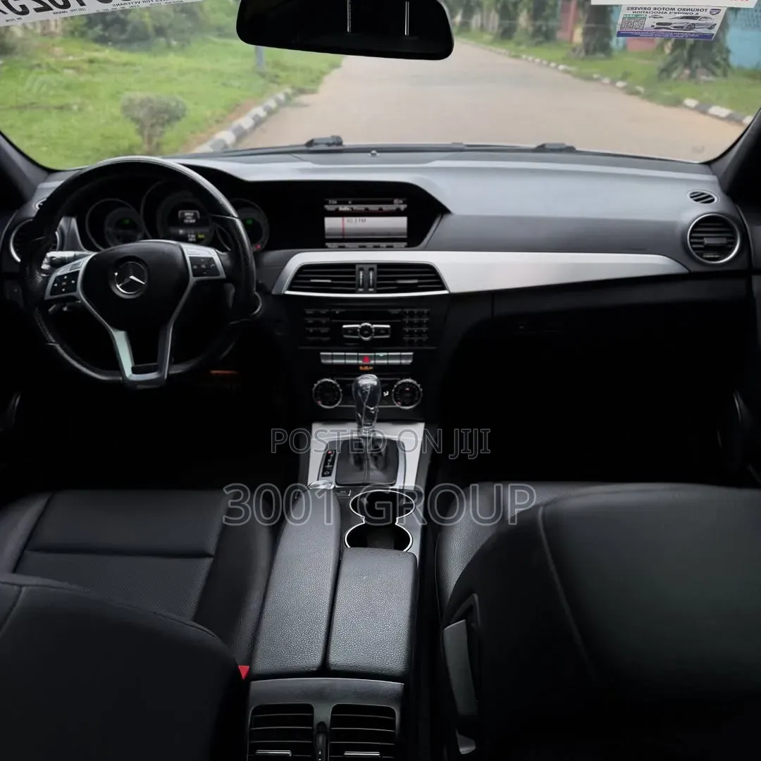 Mercedes-Benz C300 2014 Gray