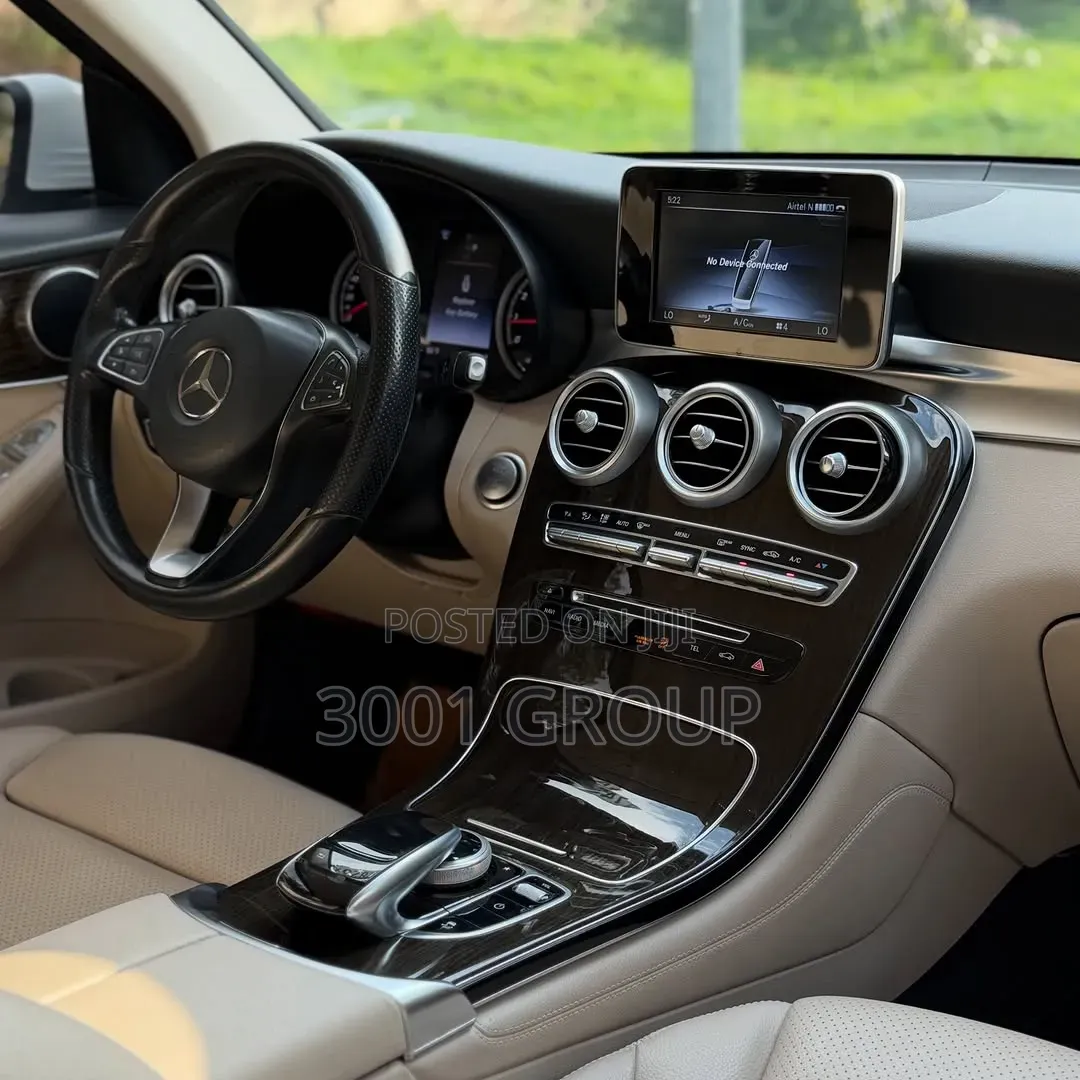 Mercedes-Benz GLC-Class 2017 White