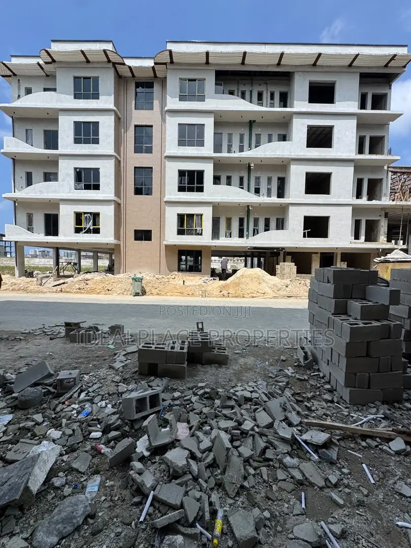 2bdrm Apartment in Lekki Phase 1 for sale