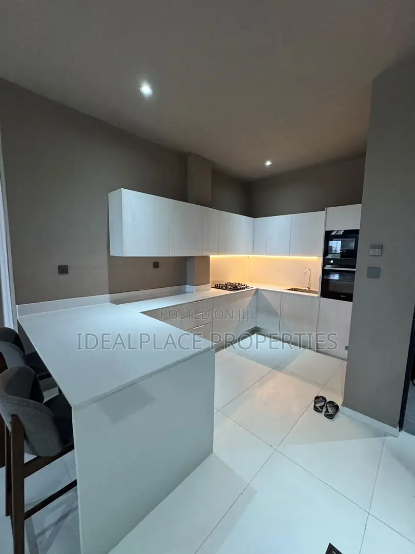 2bdrm Apartment in Lekki Phase 1 for sale