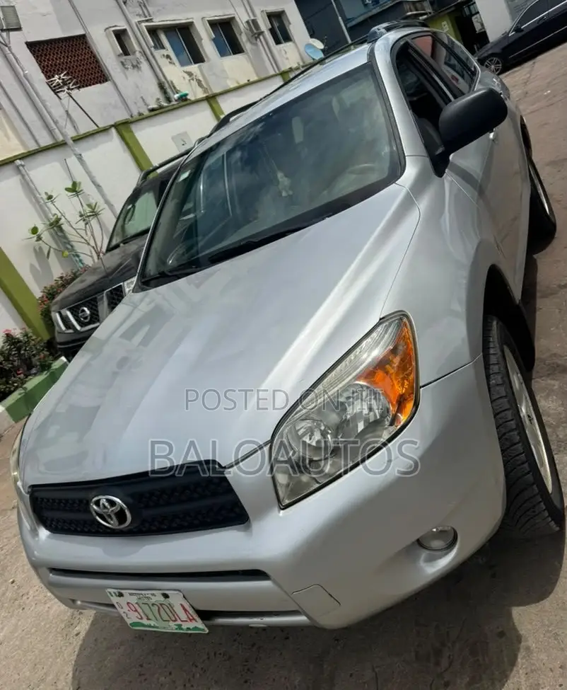 Toyota RAV4 2.4 2008 Silver