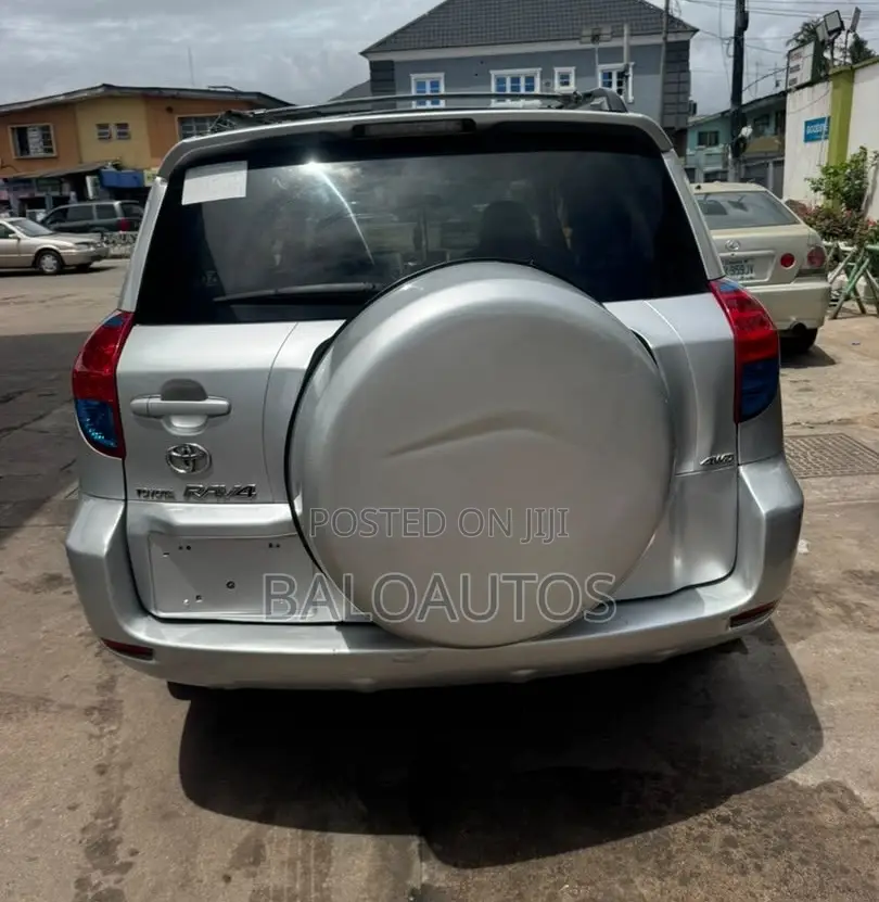 Toyota RAV4 2.4 2008 Silver