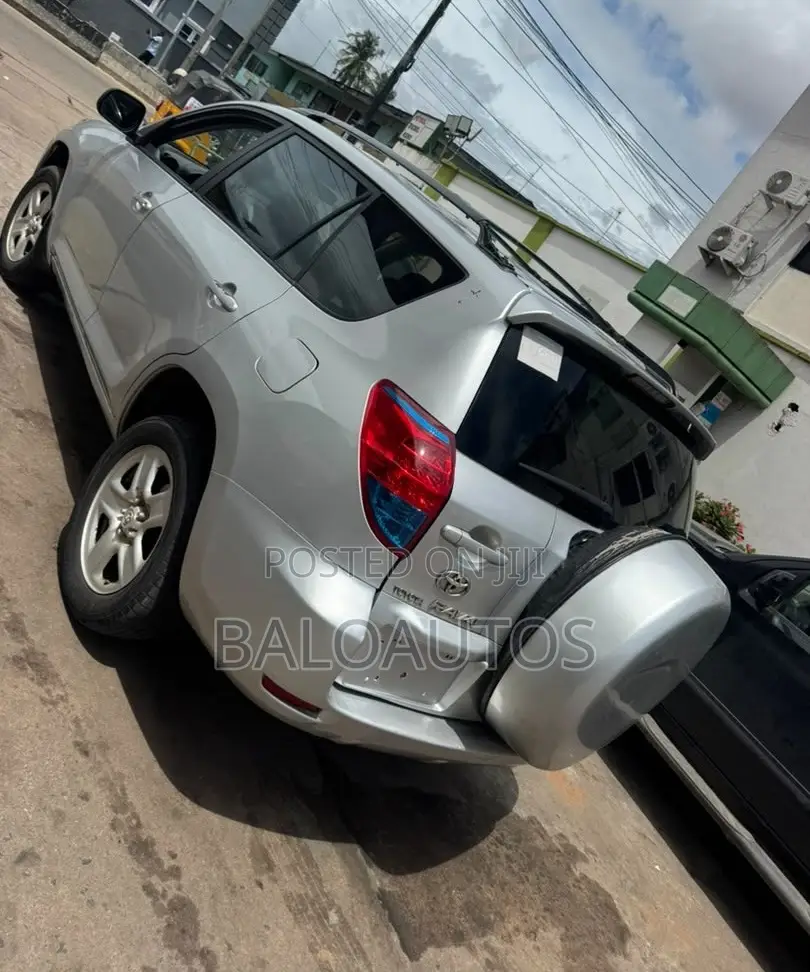 Toyota RAV4 2.4 2008 Silver