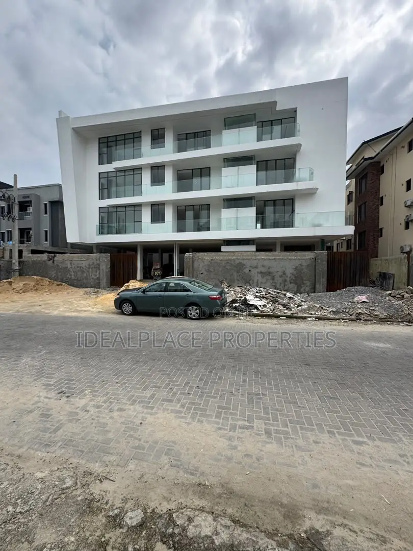 2bdrm Apartment in Lekki Phase 1 for sale