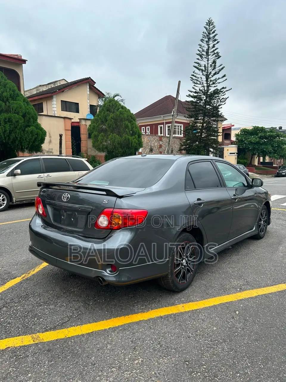 Toyota Corolla S 4dr Sedan (1.8L 4cyl 4A) 2010 Gray