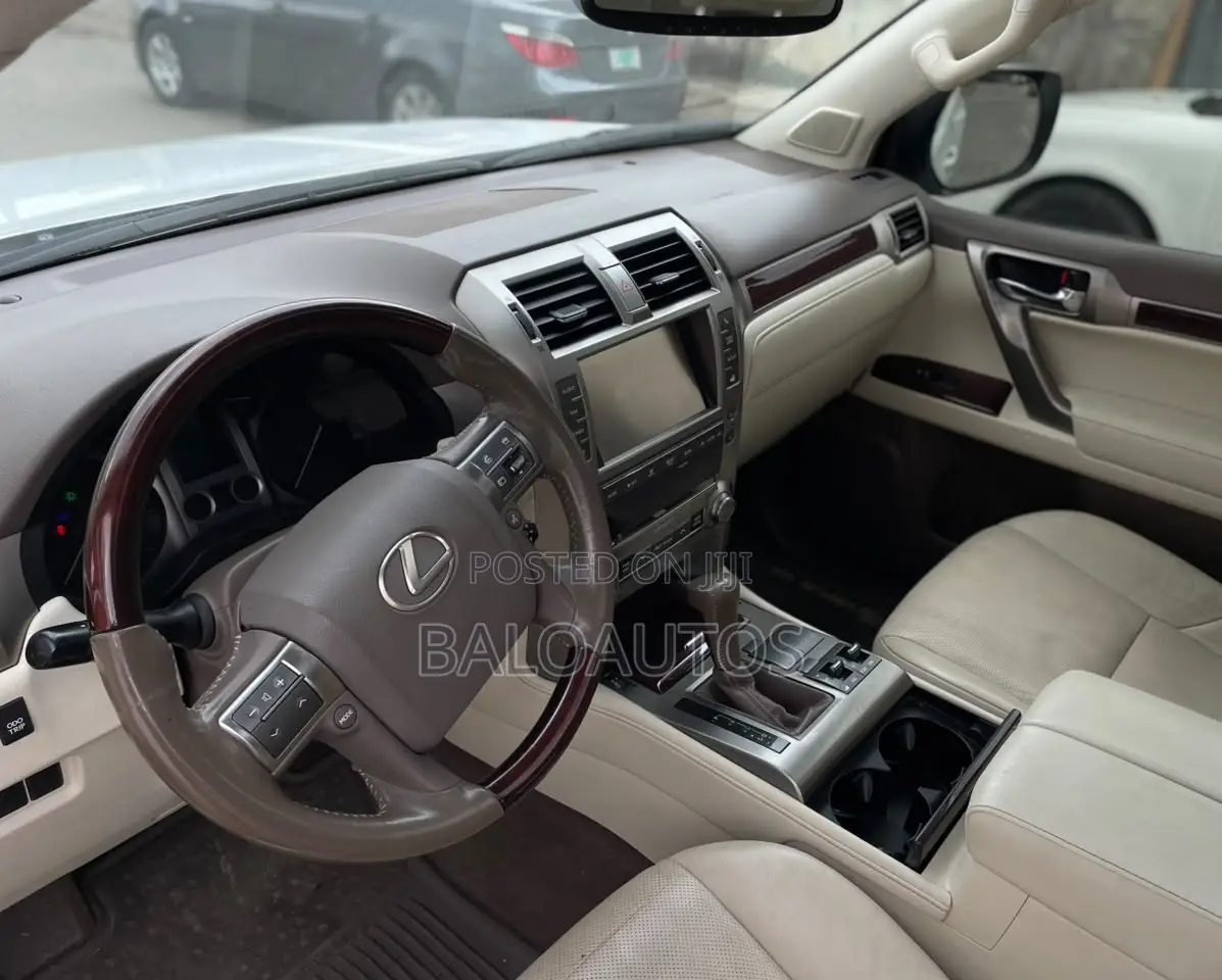 Lexus GX 460 Luxury 2017 White