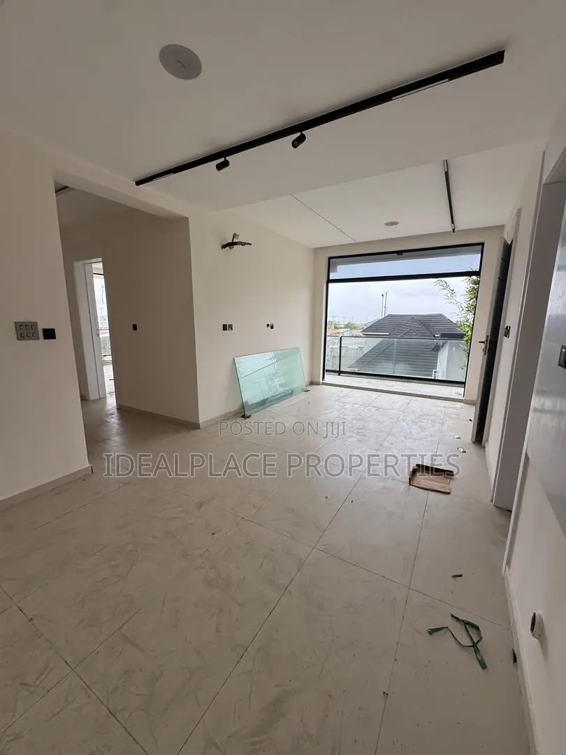 2bdrm Apartment in Ikate for sale