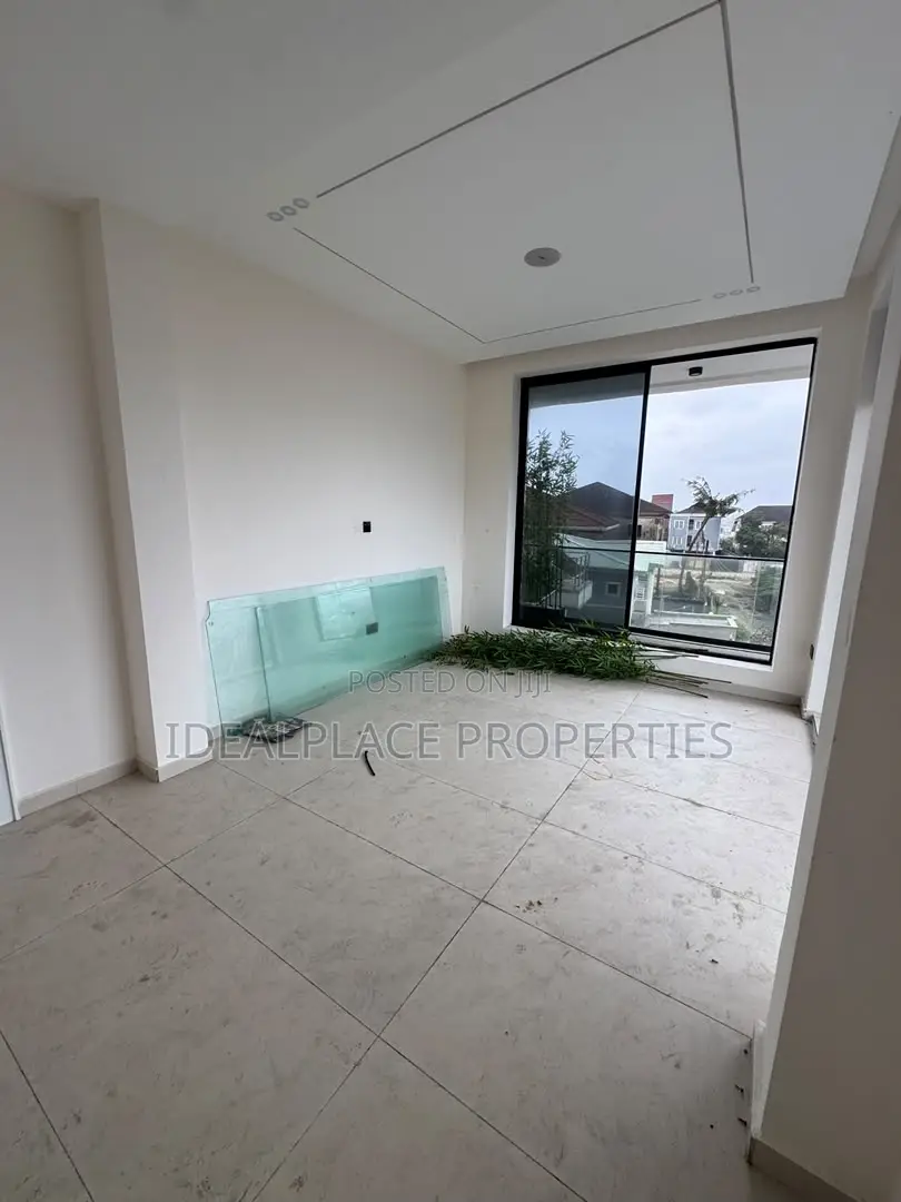 2bdrm Apartment in Ikate for sale
