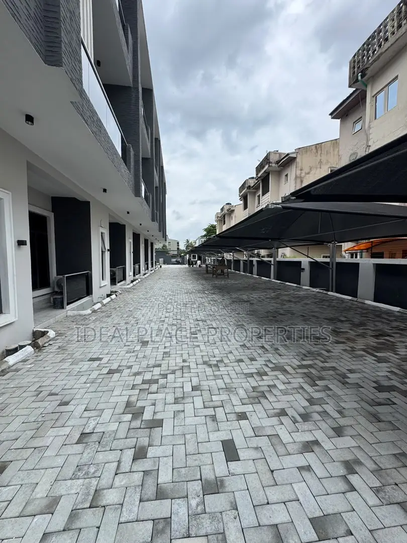 4bdrm Townhouse/Terrace in Victoria Island Extension for sale