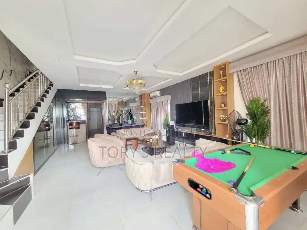 Furnished 4bdrm Duplex in Thomas Estate for sale