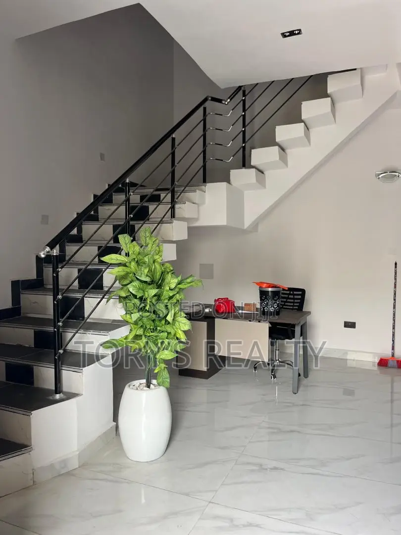 4bdrm Duplex in Sangotedo for sale