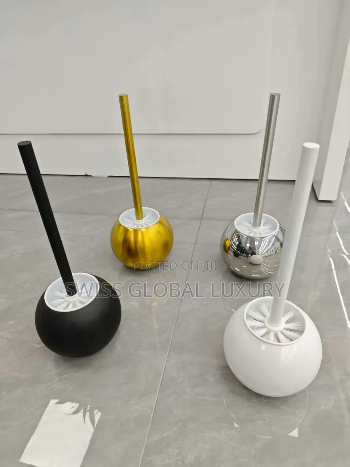 High Quality Toilet Brush, Available in 4 Different Types of Colors