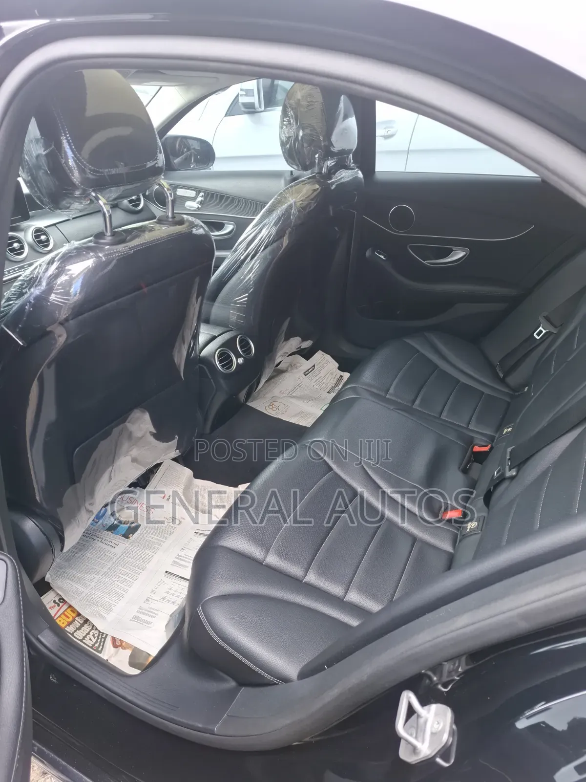 Mercedes-Benz C300 2016 Black