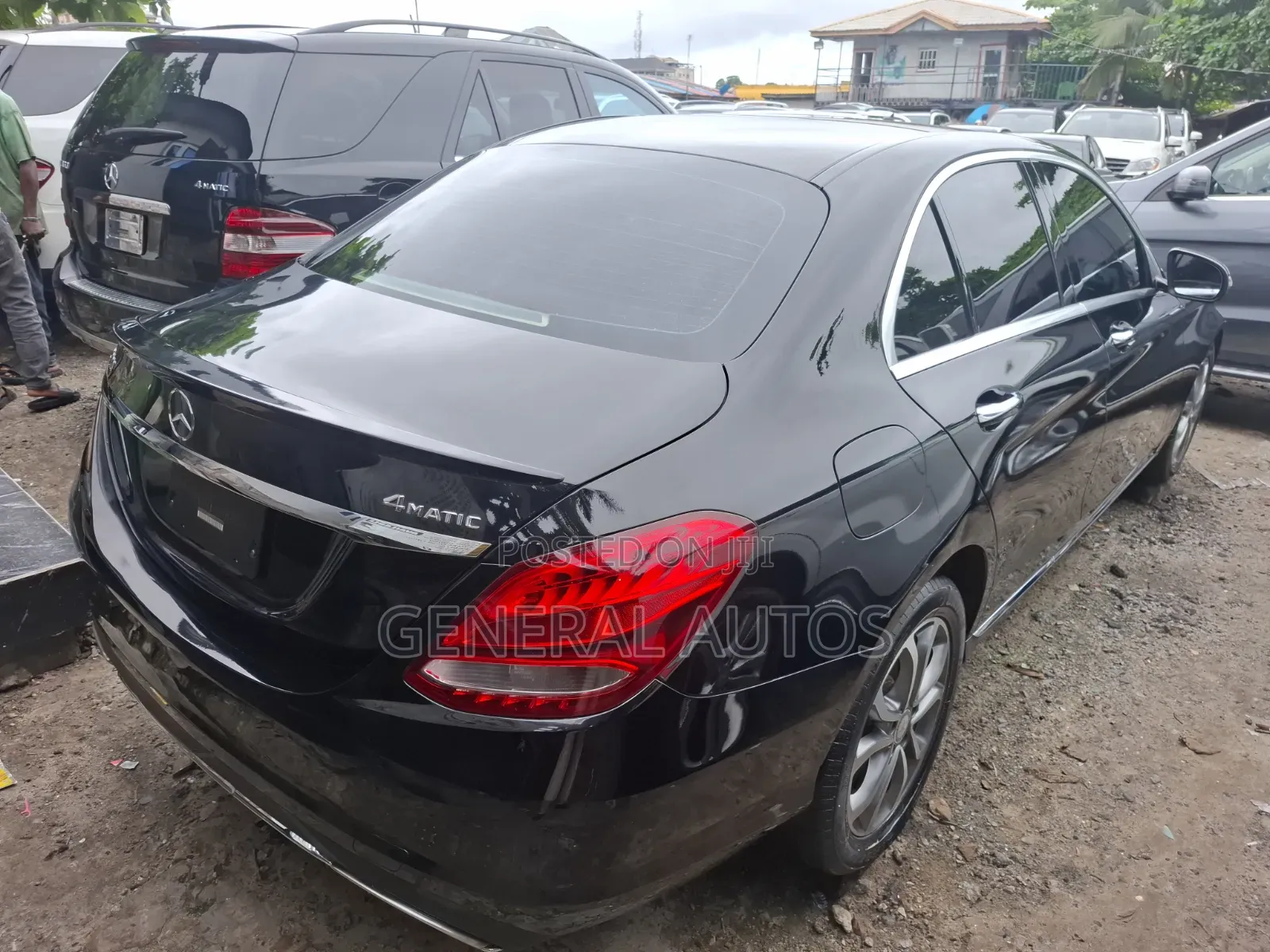 Mercedes-Benz C300 2016 Black