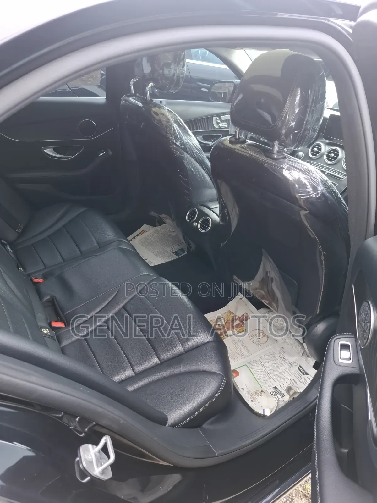 Mercedes-Benz C300 2016 Black