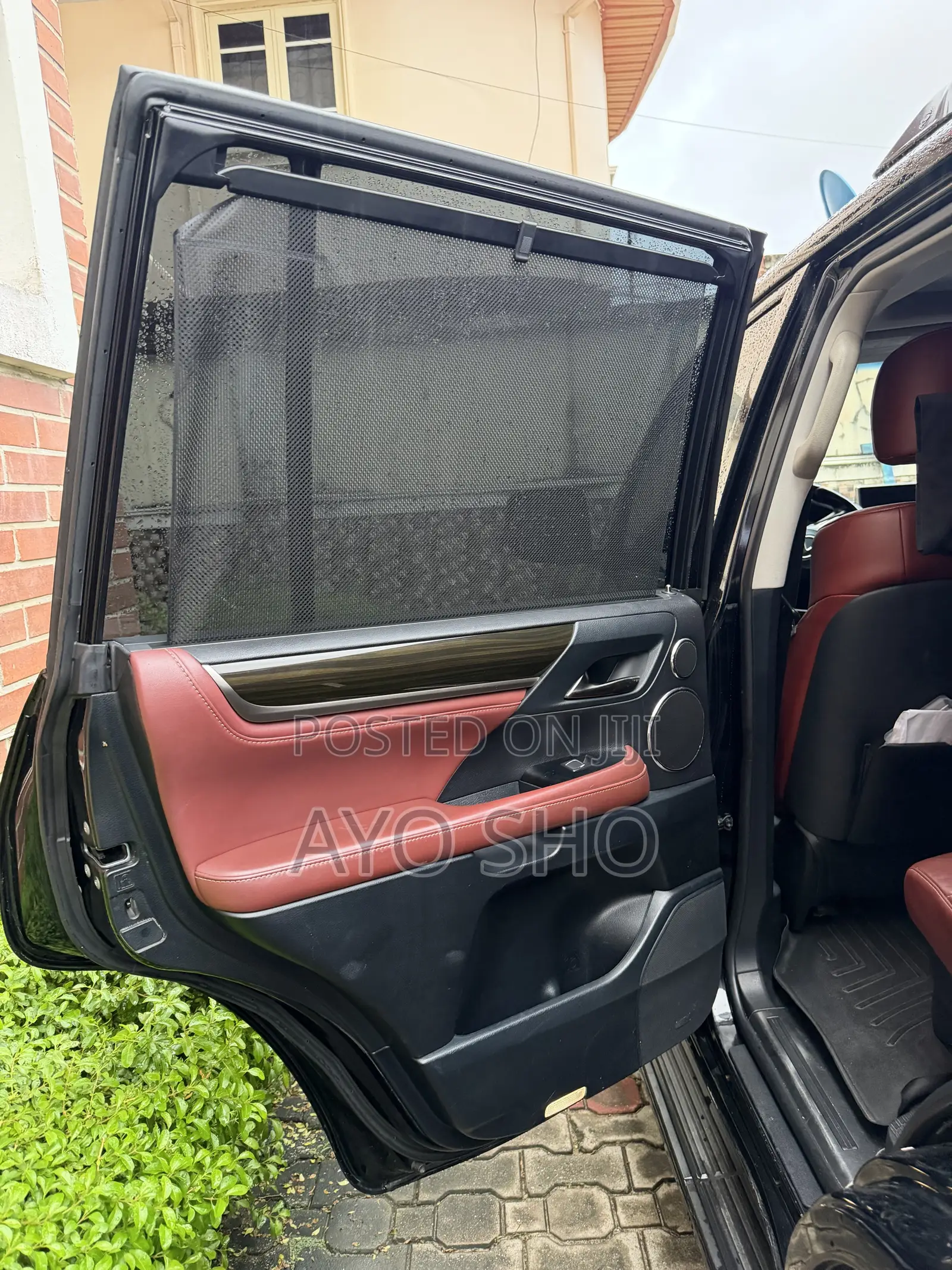 Lexus LX 570 (5 seats) AWD 2017 Black