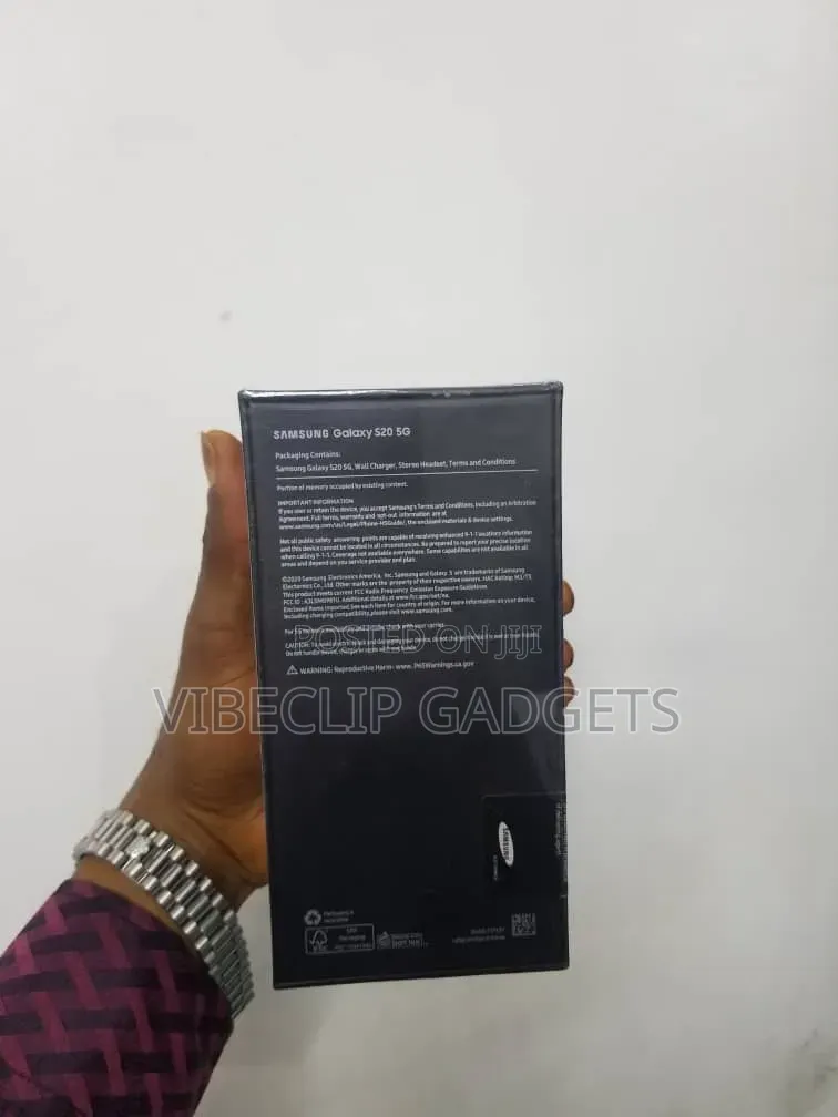 New Samsung Galaxy S20 128 GB Gray