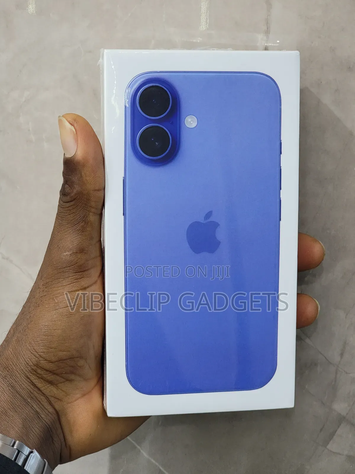 New Apple iPhone 16 128 GB Blue