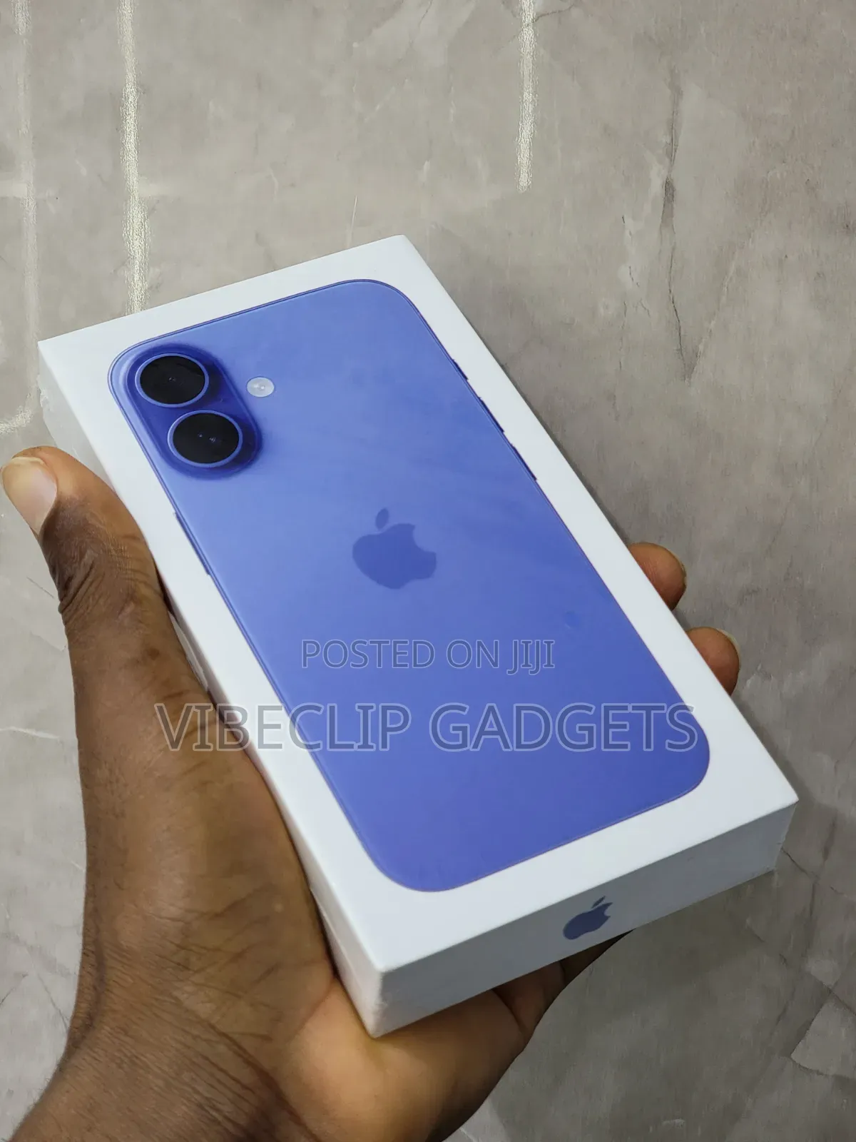 New Apple iPhone 16 256 GB Blue