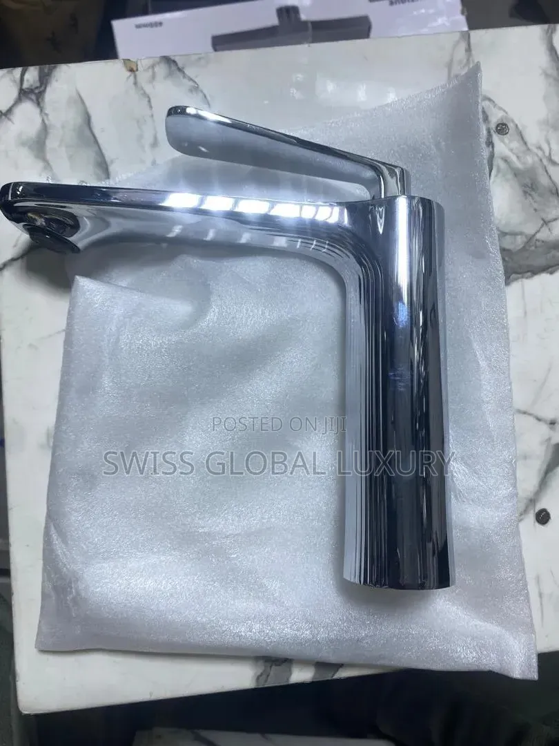 High Quality Basin Mixer Tap, Available in Black and Stainless