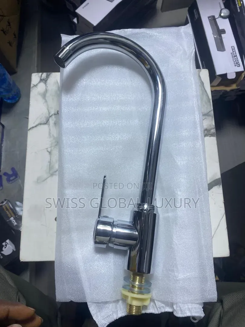 Quality Kitchen Sink Tap, Available in Black and Stainless