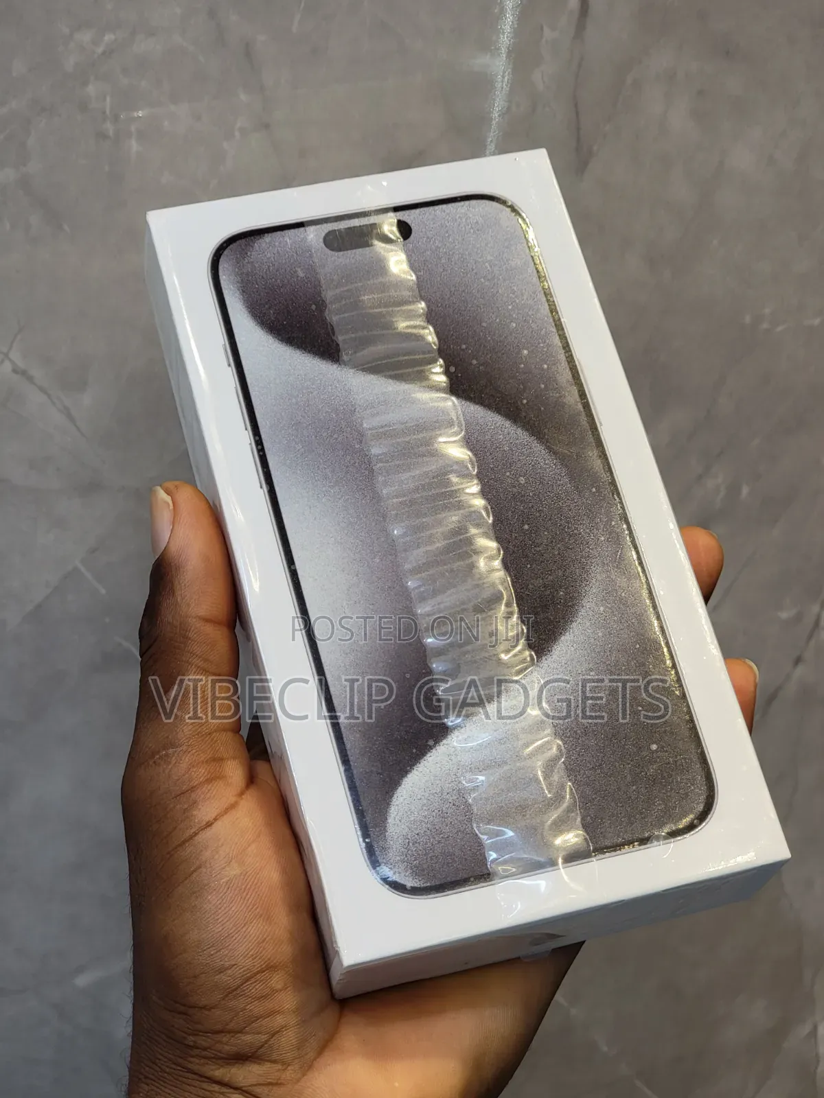 New Apple iPhone 15 Pro Max 256 GB White