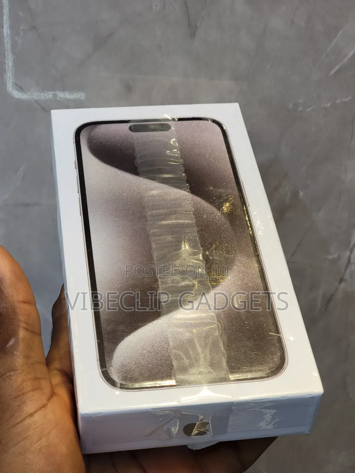 New Apple iPhone 15 Pro Max 512 GB Silver