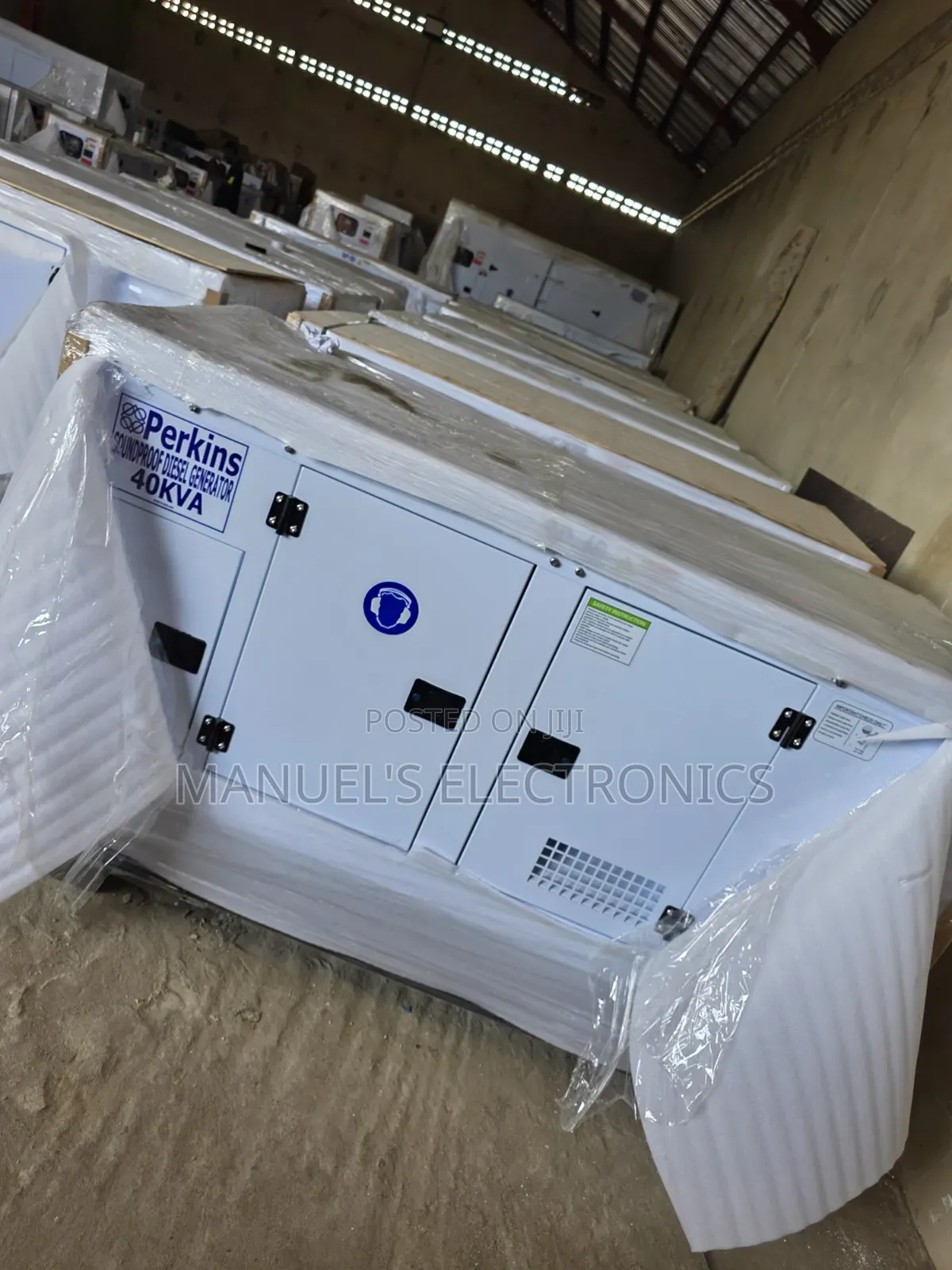 Sp40kva England Perkins Diesel Soundproof Gen 2years Wty