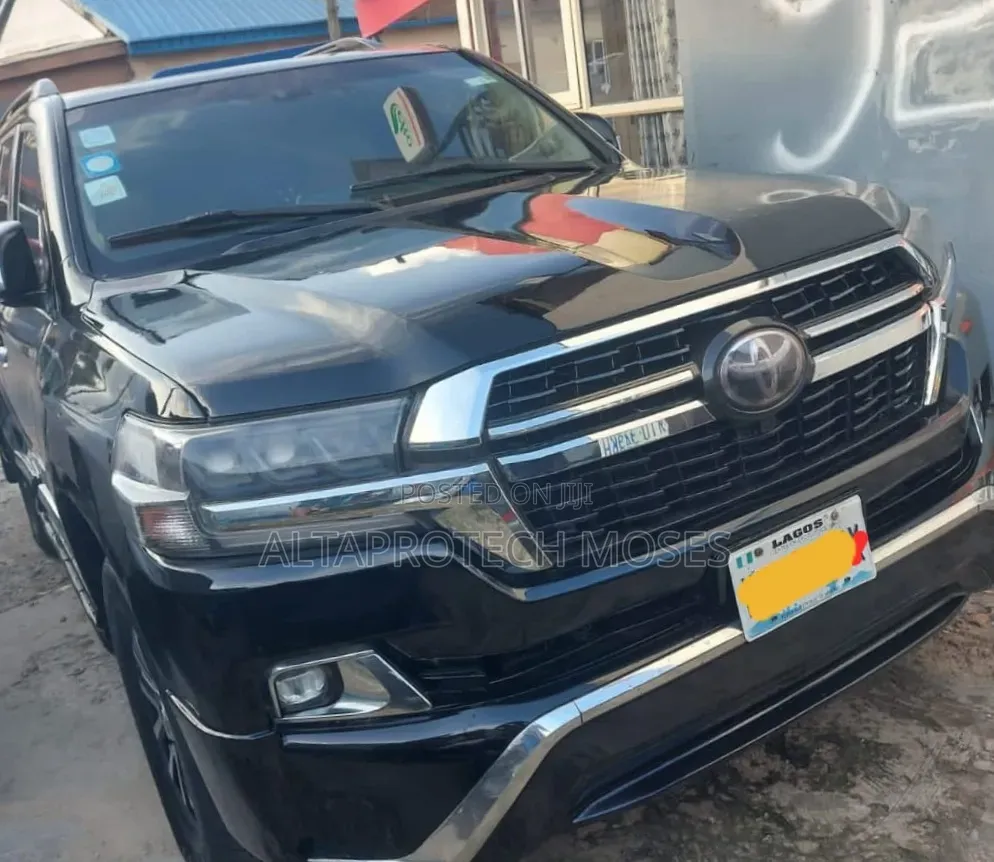 Toyota Land Cruiser 4.5 V8 VXR 2010 Black