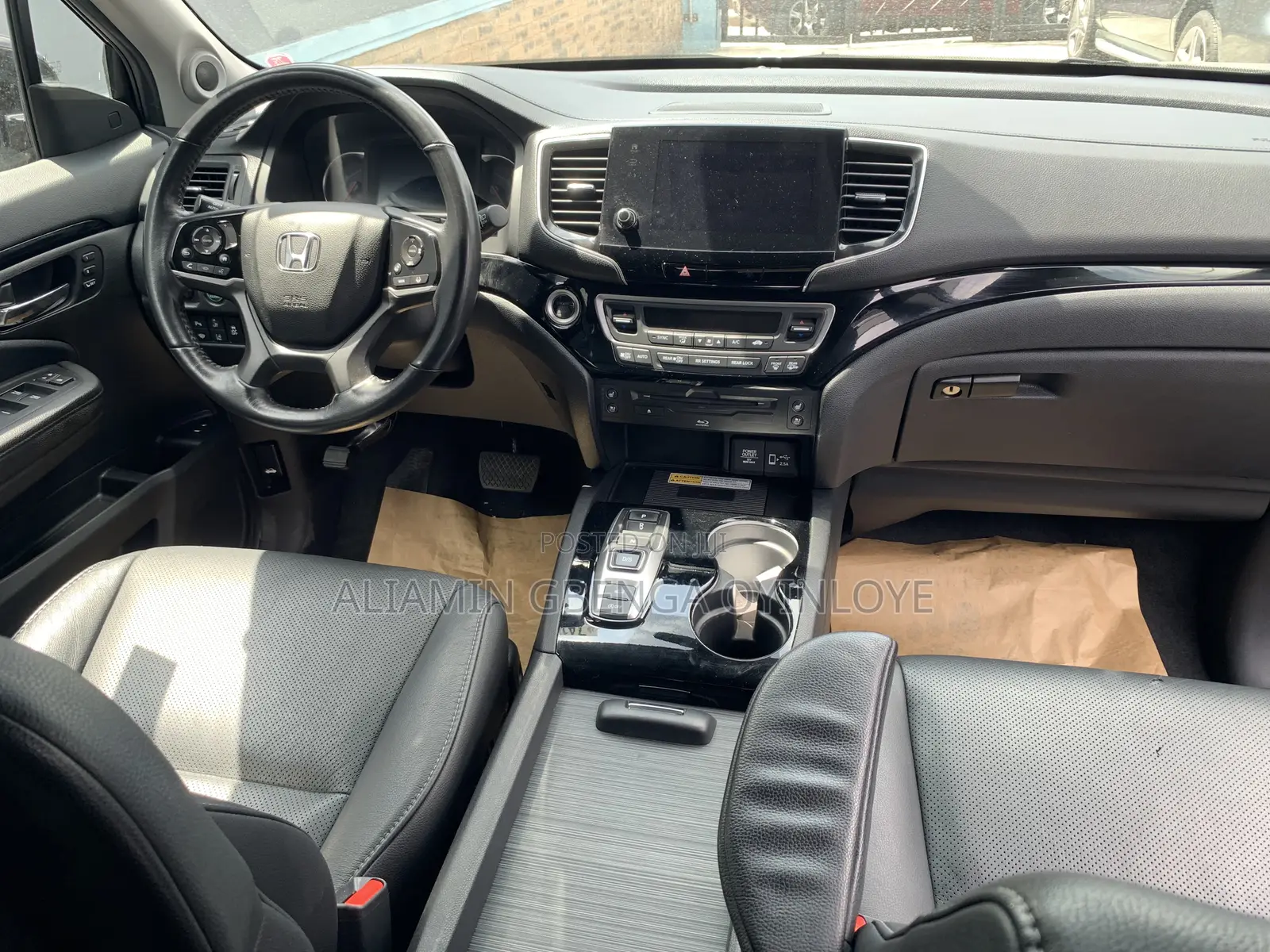 Honda Pilot Touring 8 Passenger AWD 2020 Gray