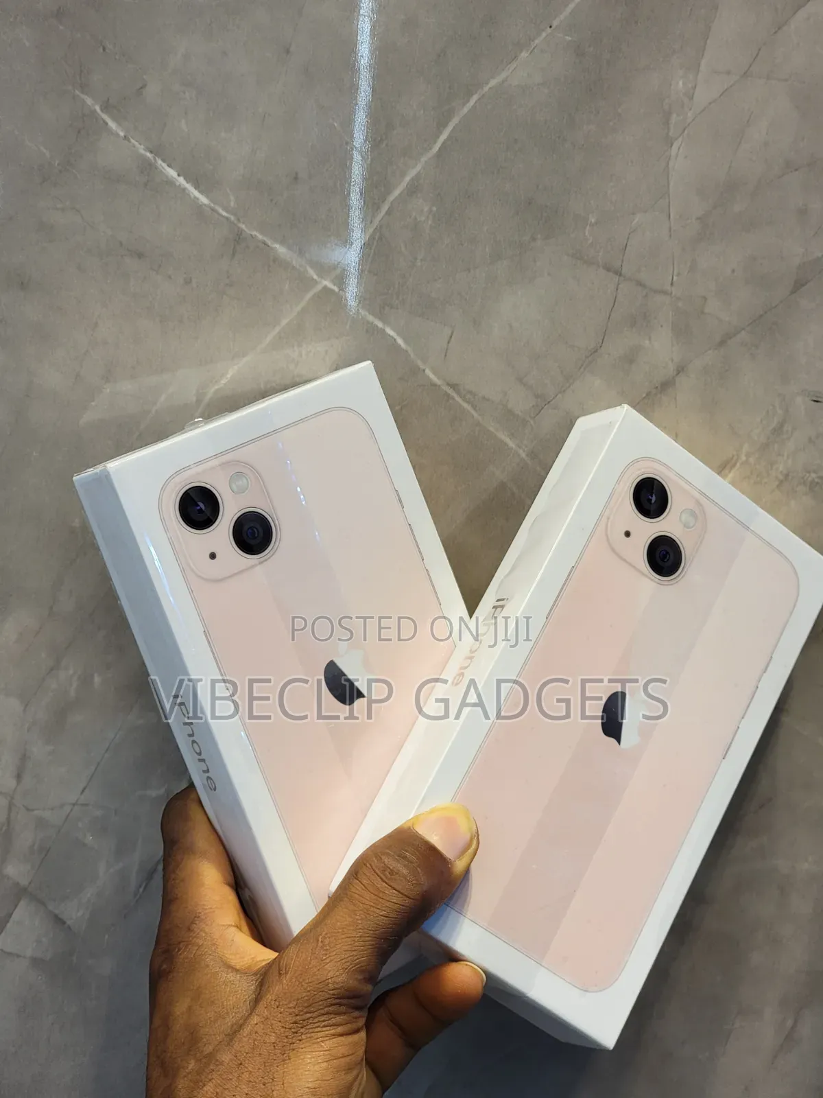 New Apple iPhone 13 128 GB Pink