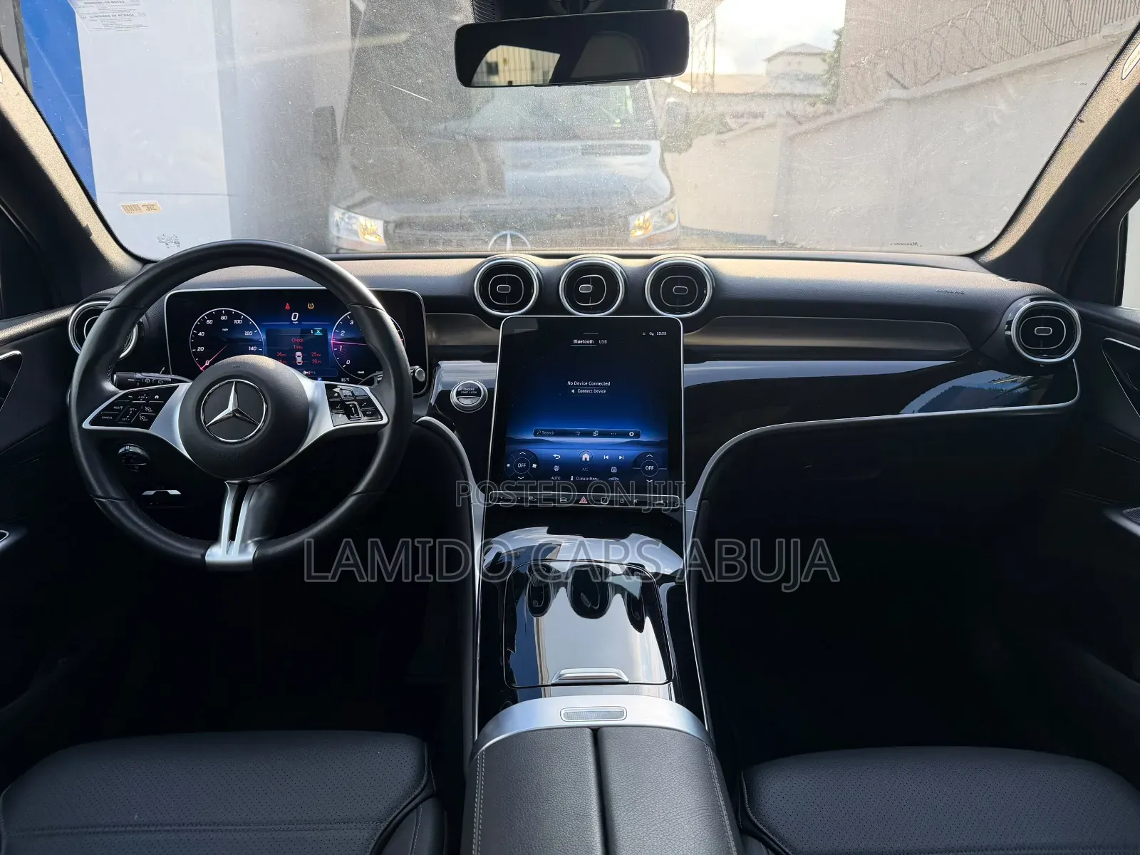 New Mercedes-Benz GLC-Class 2025 White