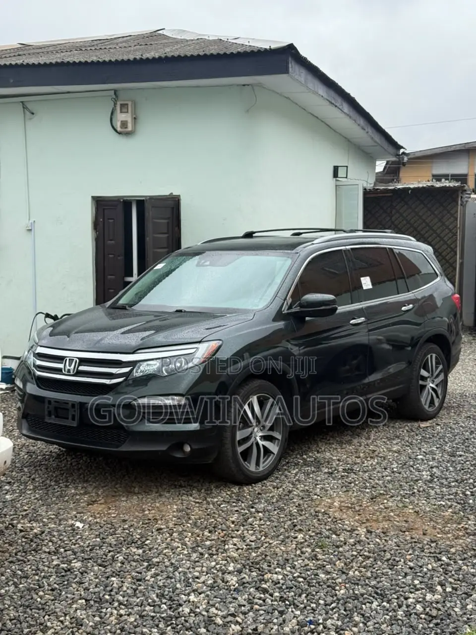 Honda Pilot Touring 4dr SUV 4WD (3.5L 6cyl 9A) 2017 Green