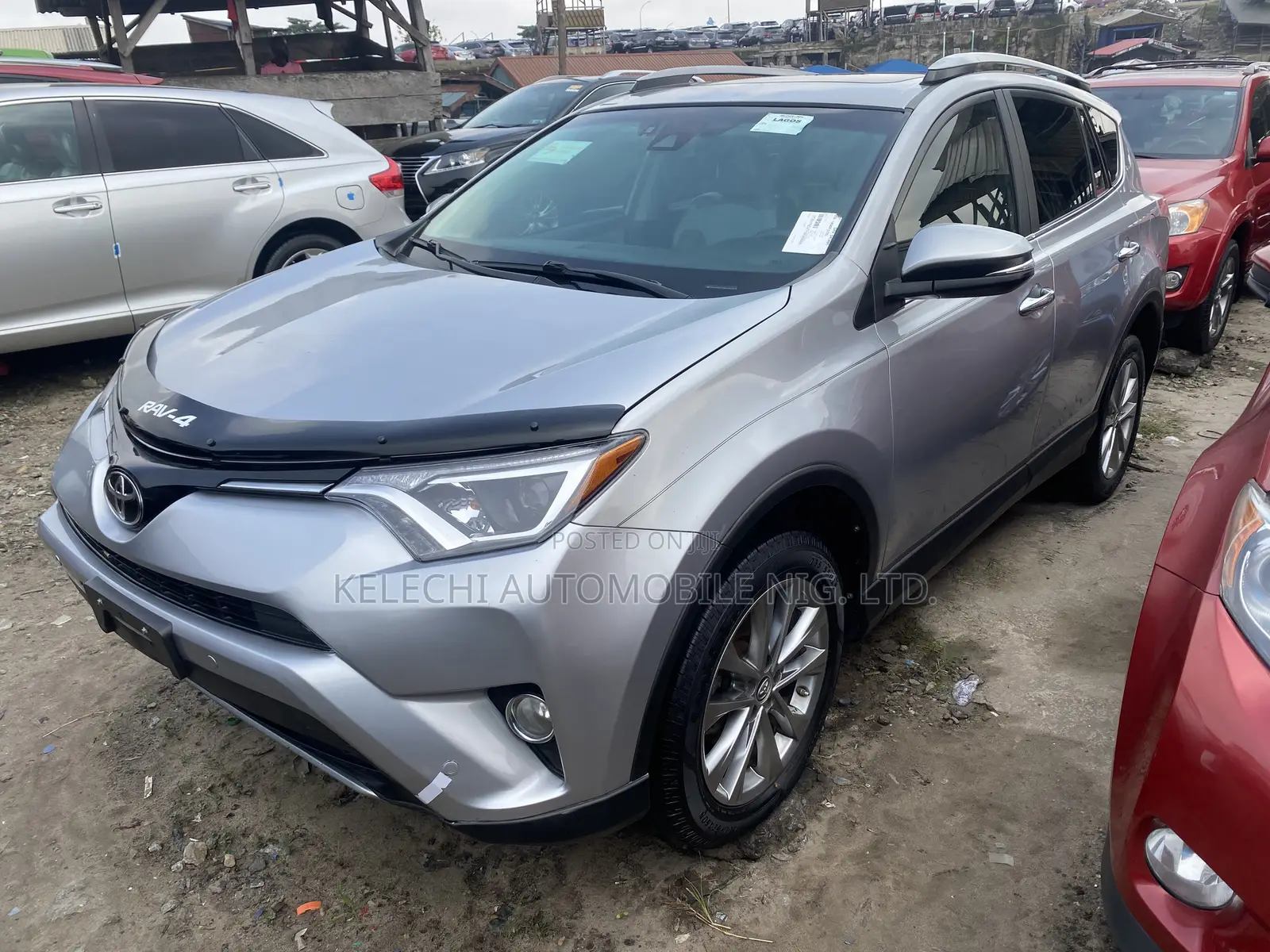 Toyota RAV4 Limited AWD (2.5L 4cyl 6A) 2017 Silver