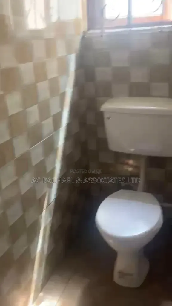 2bdrm Apartment in Community Road Ago for rent