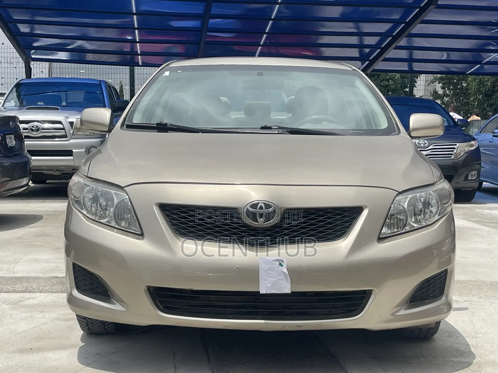 Toyota Corolla LE 4dr Sedan (1.8L 4cyl 4A) 2010 Gold