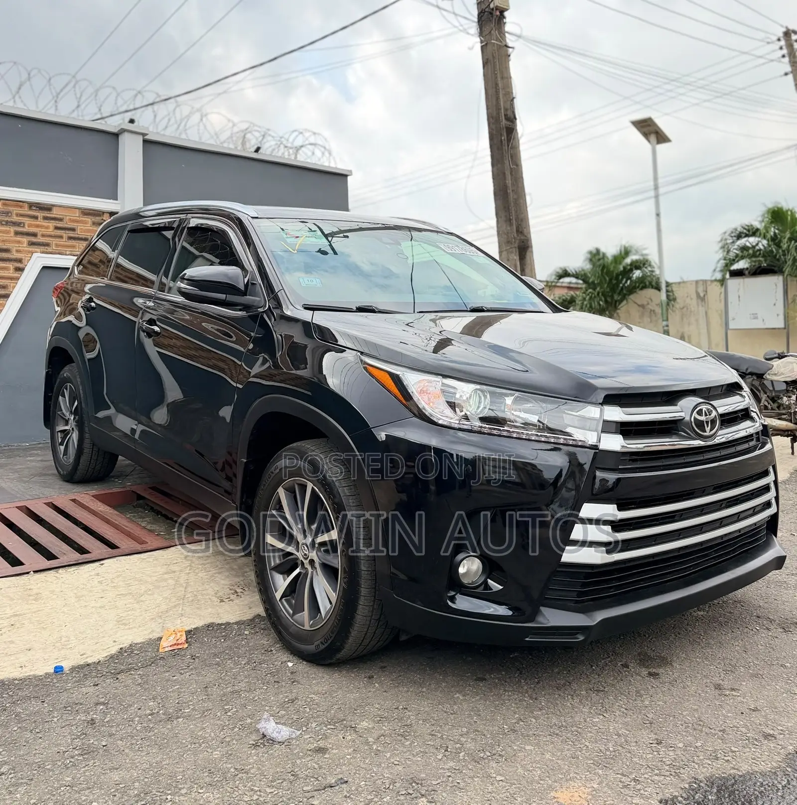 Toyota Highlander XLE 2019 Black