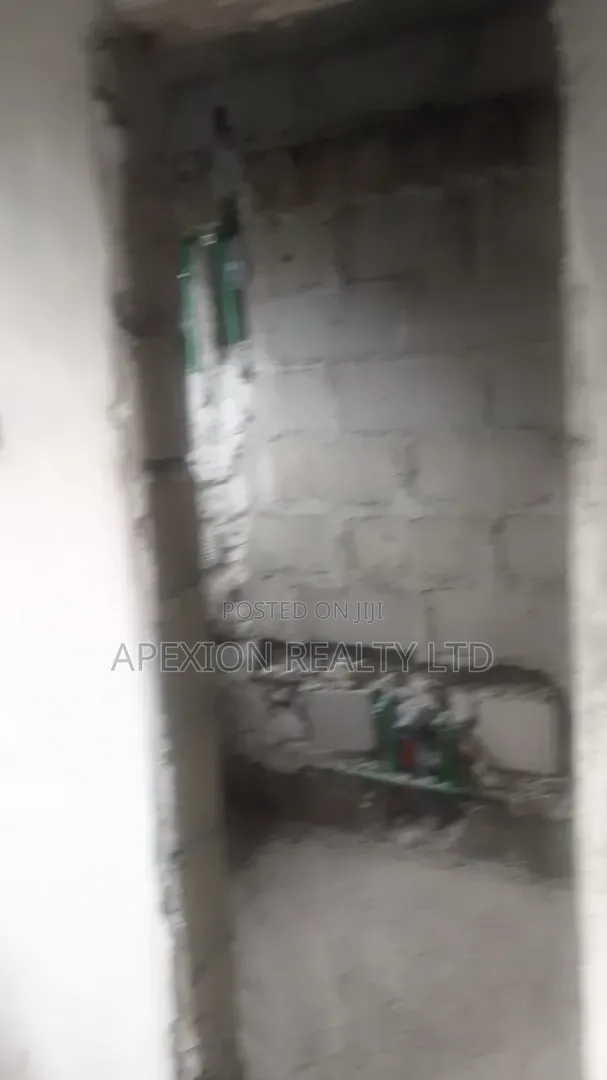 3bdrm Duplex in Newton Estate Sars for sale
