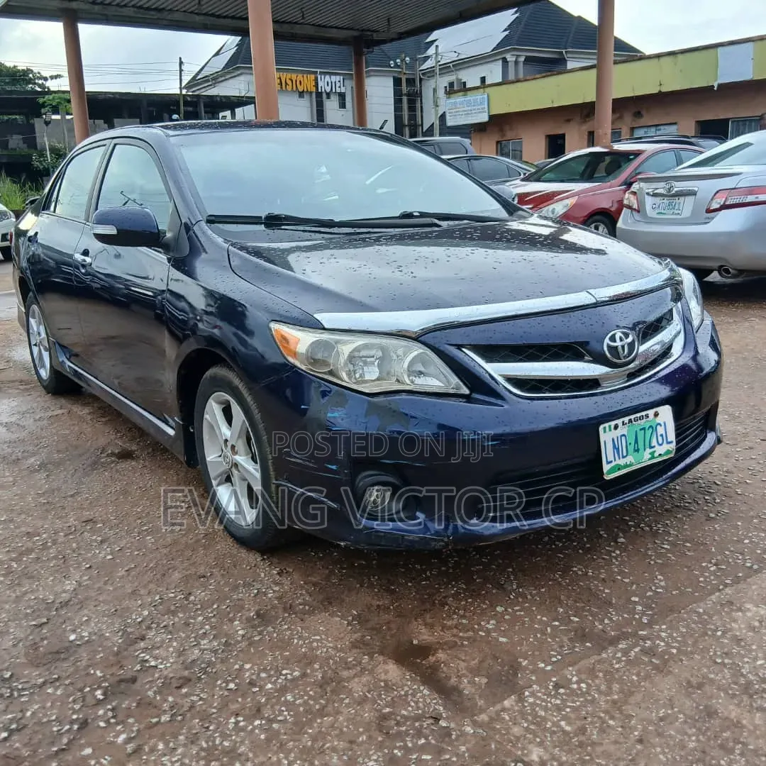 Toyota Corolla LE 4dr Sedan (1.8L 4cyl 4A) 2012 Blue