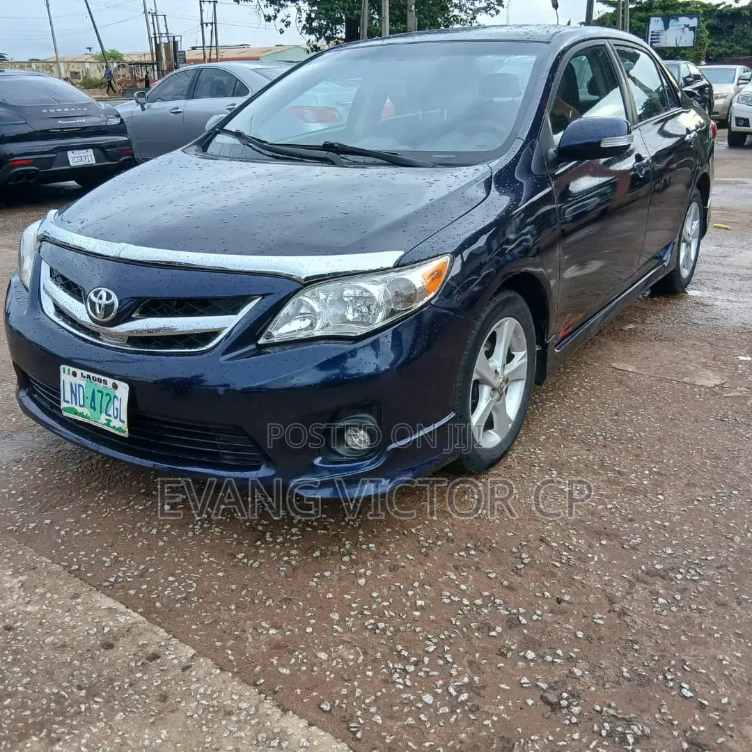 Toyota Corolla LE 4dr Sedan (1.8L 4cyl 4A) 2012 Blue