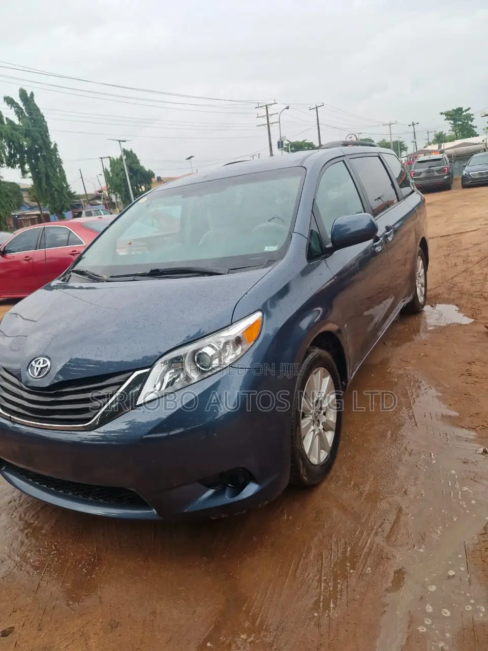 Toyota Sienna LE 7-Passenger 4dr Minivan AWD (3.5L 6cyl 6A) 2014 Blue