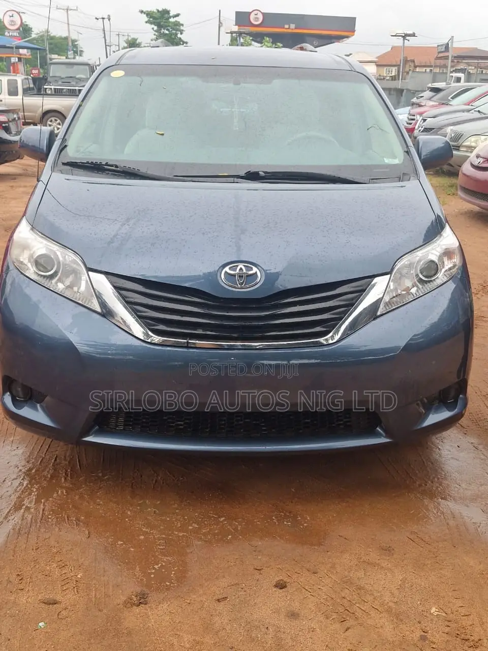 Toyota Sienna LE 7-Passenger 4dr Minivan AWD (3.5L 6cyl 6A) 2014 Blue