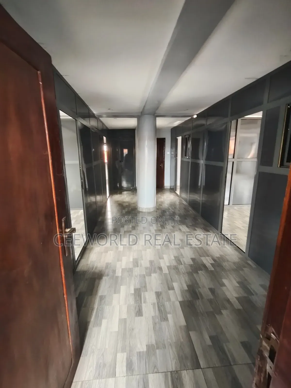 Spacious 4 Rooms Office Space at Veterinary Junction Mokola Ibadan