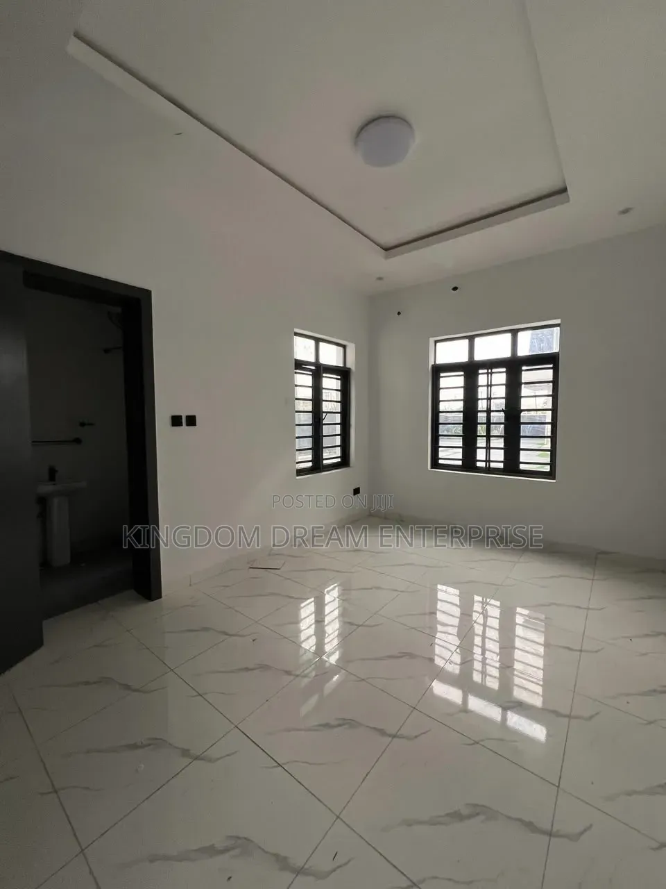 2bdrm Apartment in Lekki Scheme 2 Lagos for rent
