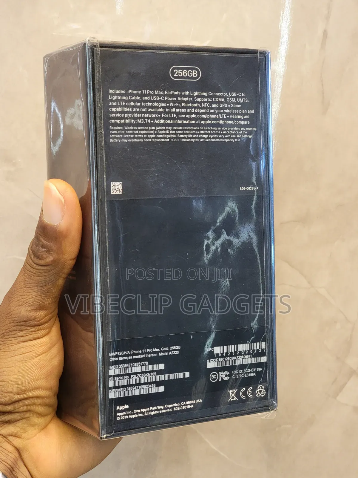 New Apple iPhone 11 Pro Max 256 GB Gold